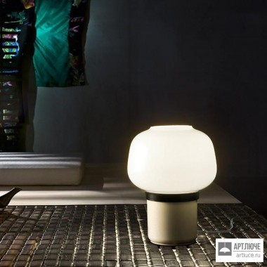 Foscarini 245001 50 — Современный дизайнерский светильник напольный DOLL Avorio