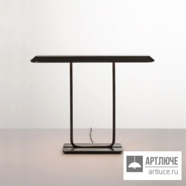 Artemide 0052010A — Настольный светильник TEMPIO